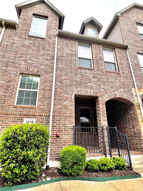 2713 Troutt Dr, Carrollton, TX, 75010-4255 | Card Image