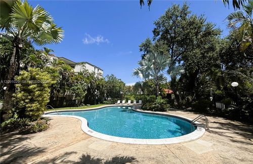 a310-6900 N Kendall Dr, Pinecrest, FL, 33156-1543 | Card Image