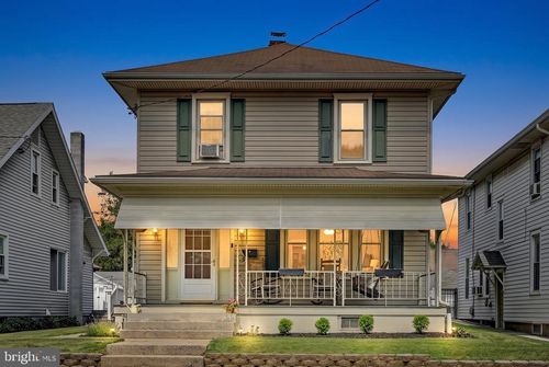 324 S Lincoln St, PALMYRA, PA, 17078-2424 | Card Image
