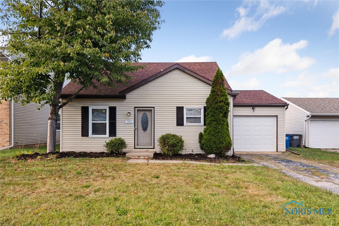 Roselawn Dr, Toledo, OH 43611