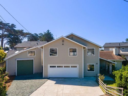 515 Sonora Ave, El Granada, CA, 94018-8122 | Card Image