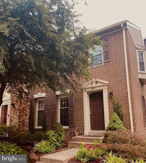 7833 Byrds Nest Pass, ANNANDALE, VA, 22003-1545 | Card Image