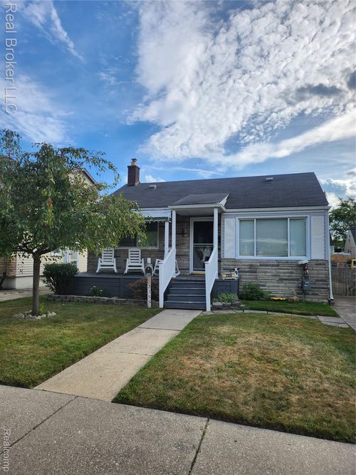 2355 Progress Ave, Lincoln Park, MI, 48146-4807 | Card Image