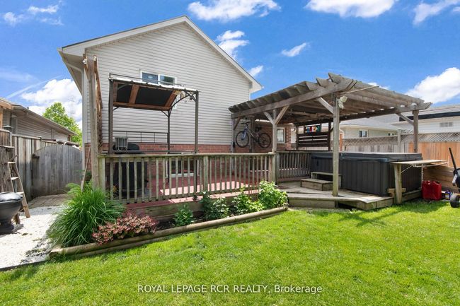 31 Cottonwood Dr, House other with 3 bedrooms, 2 bathrooms and 4 parking in Saint Thomas ON | Image 16