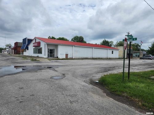 125 E Jackson St, Ashley, IL, 62808-1026 | Card Image