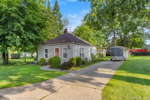 26730 Haig St, Taylor, MI, 48180-3060 | Card Image