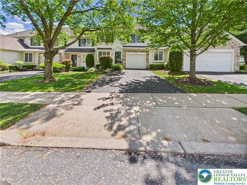 3006 Hope Ridge Dr, Easton, PA, 18045-8146 | Card Image