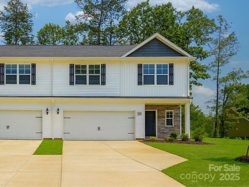 6708 W Sugar Creek Rd, Charlotte, NC, 28269-8901 | Card Image