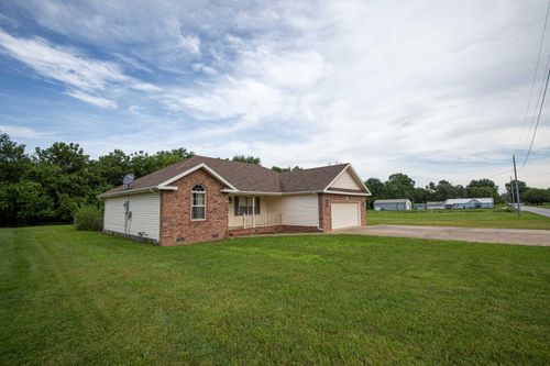 1405 Hagny St, Lamar, MO, 64759-2243 | Card Image