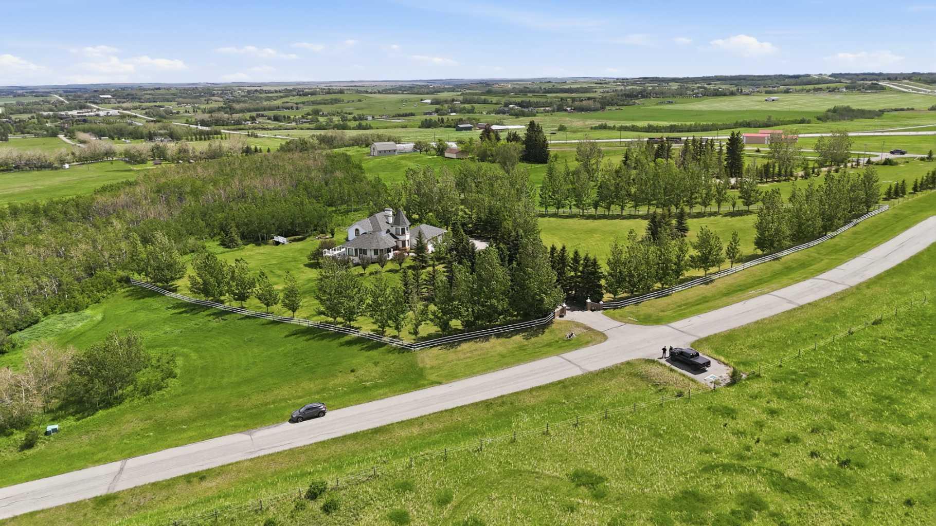 Residential in Rural Foothills County 4