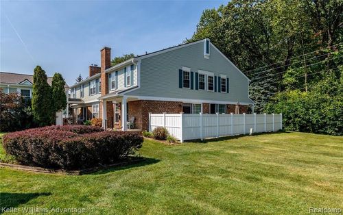 21320 Glen Haven Cir, Northville, MI, 48167-2410 | Card Image