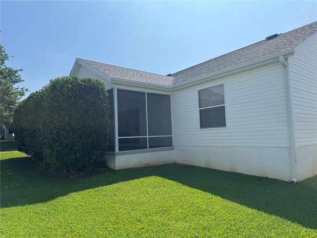 2530 Hanlon Ter, House other with 2 bedrooms, 2 bathrooms and null parking in THE VILLAGES FL | Image 4