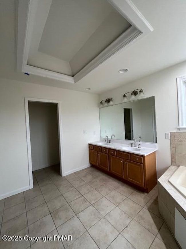 master bathroom | Image 19