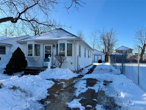 3 Sperry Street W, Hempstead, NY, 11518 | Card Image