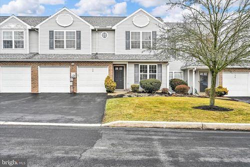 130 Peregrine Ln, HUMMELSTOWN, PA, 17036-8846 | Card Image