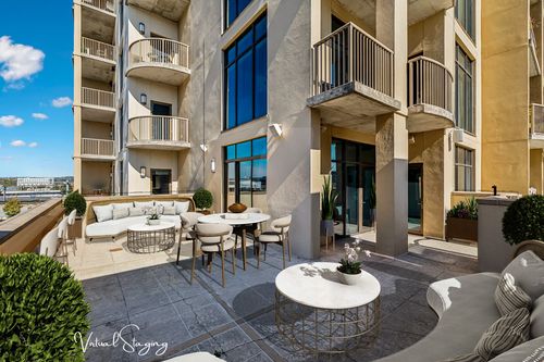 apt-511-1510 Demonbreun St, Nashville, TN, 37203-3183 | Card Image