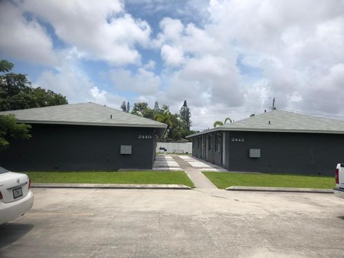 2440 Jackson St, Hollywood, FL, 33020-4972 | Card Image
