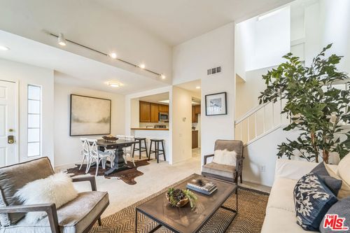 5723 Canterbury Dr, Culver City, CA, 90230-6546 | Card Image