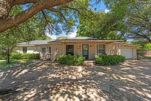 200 Brenda St, Lacy Lakeview, TX, 76705-1125 | Card Image