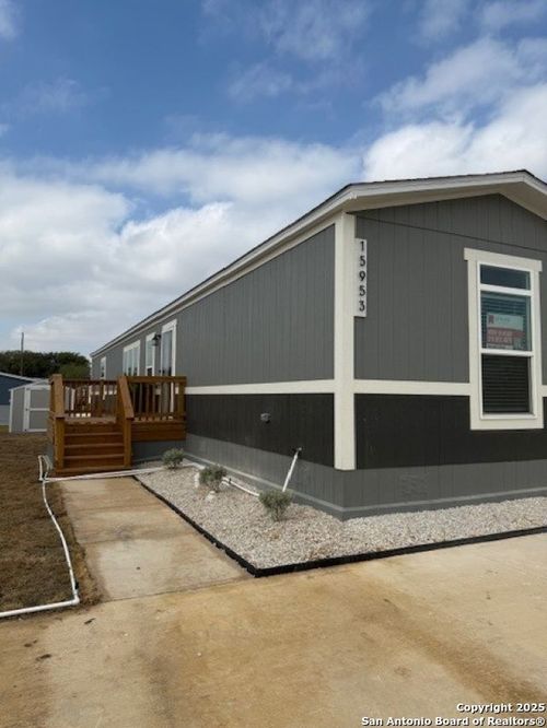 15953 Flores Curv, San Antonio, TX, 78221-4549 | Card Image