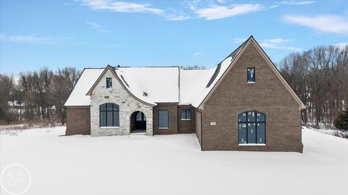 11182 Karen D Dr, Bruce Township, MI, 48065-4507 | Card Image