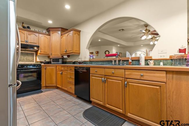 841 Pops Landing Rd, House other with 3 bedrooms, 2 bathrooms and null parking in Ore City TX | Image 17