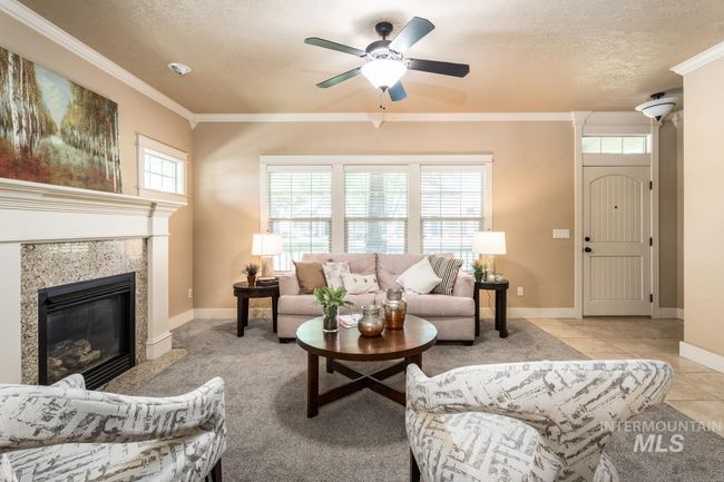 994 E Winding Creek Dr, House other with 3 bedrooms, 3 bathrooms and 2 parking in Eagle ID | Image 5