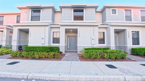 1232 Ne 5th Ct, Florida City, FL, 33034-3435 | Card Image