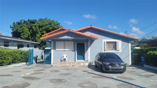 b-615 Nw 25th Ct, Miami, FL, 33125-4449 | Card Image