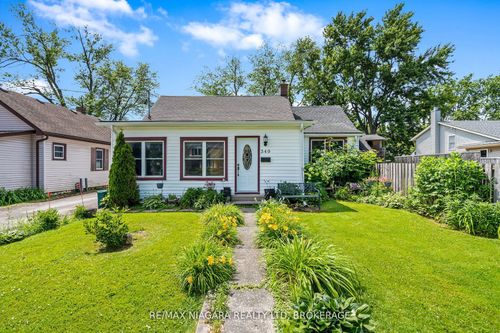 549 Ferndale Ave, Fort Erie, ON, L2A5C5 | Card Image