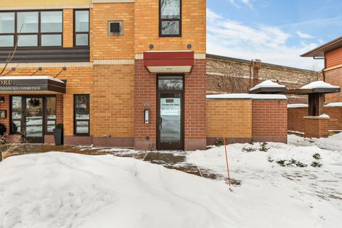 unit-200-6741 Frank Lloyd Wright Ave, Middleton, WI, 53562-1871 | Card Image