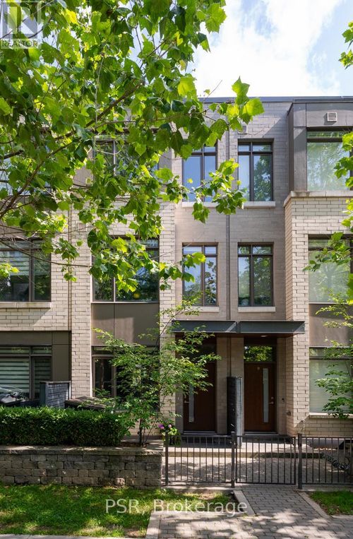11 St Bartholomew Street, Toronto (Regent Park), ON, M5A0P1 | Card Image