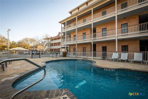 302-1247 Gruene Rd, New Braunfels, TX, 78130-3003 | Card Image