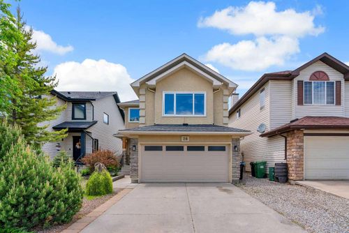 28 Cranwell Cres Se, Calgary, AB, T3M1E9 | Card Image