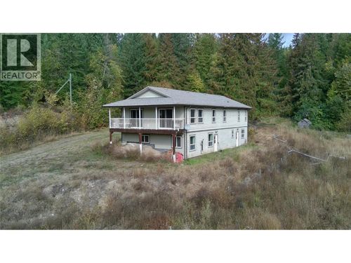 31 Violet Rd, Grindrod, BC, V0E1Y0 | Card Image