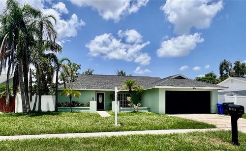 10902 Wingate Dr, Tampa, FL, 33624-5232 | Card Image