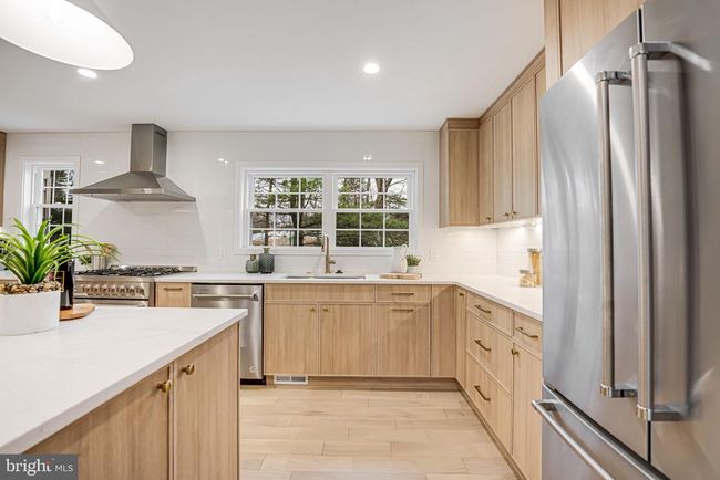 9051 Laurel Hill Ct, House other with 5 bedrooms, 4 bathrooms and null parking in VIENNA VA | Image 17