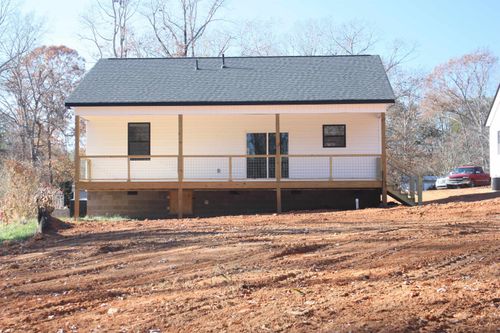 147 Highland Hills Dr, Campobello, SC, 29322-8305 | Card Image