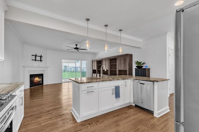 Kitchen | Image 11