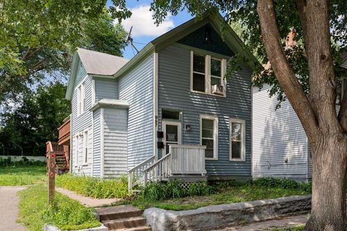 997 Marion St, Saint Paul, MN, 55117-5157 | Card Image