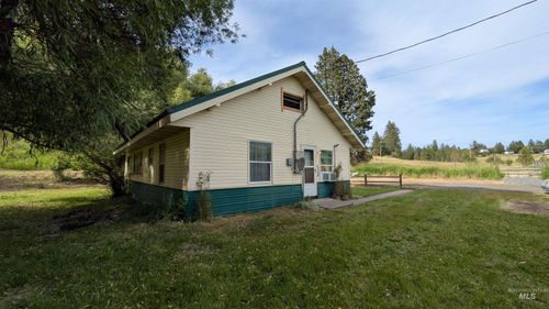 3700 Highway 8, Troy, ID, 83871-9685 | Card Image