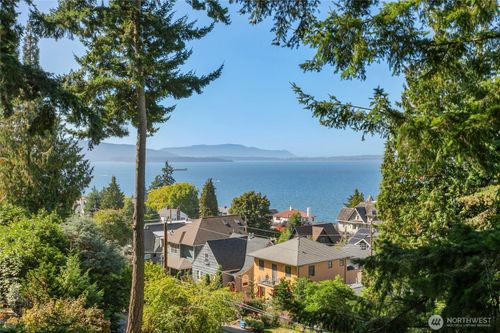 127 S Garden Ter, Bellingham, WA, 98225-5425 | Card Image