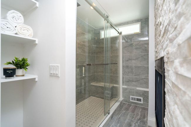 3rd Level Bath | Image 28