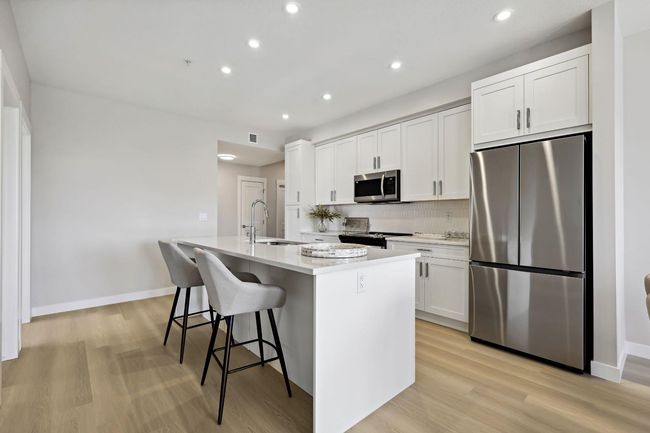 8215 - 1802 Mahogany Boulevard Se, Condo with 2 bedrooms, 2 bathrooms and 1 parking in Calgary AB | Image 12