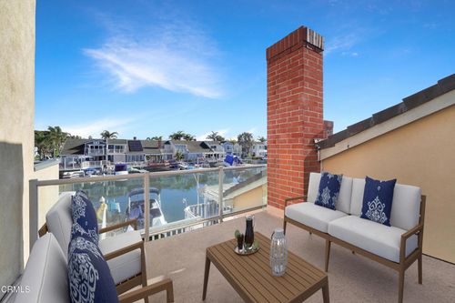 2010 Kingsbridge Way, Oxnard, CA, 93035 | Card Image