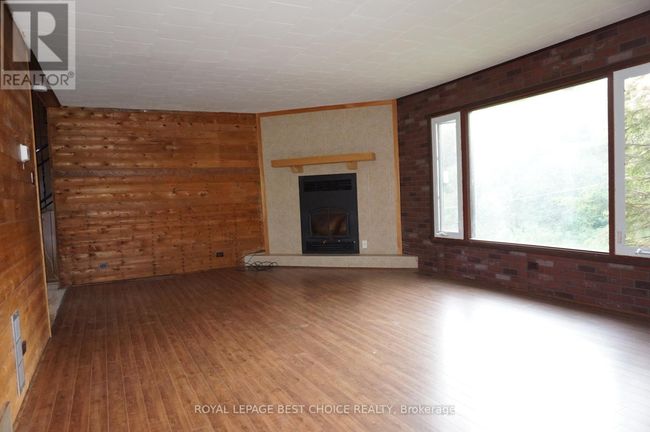 994328 Highway 11, House other with 4 bedrooms, 4 bathrooms and 6 parking in Cobalt ON | Image 7