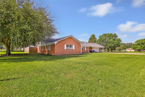 106 Lynn, Anahuac, TX, 77514-3510 | Card Image