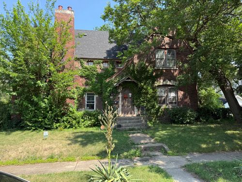 701 Arthur St, Gary, IN, 46404-1411 | Card Image
