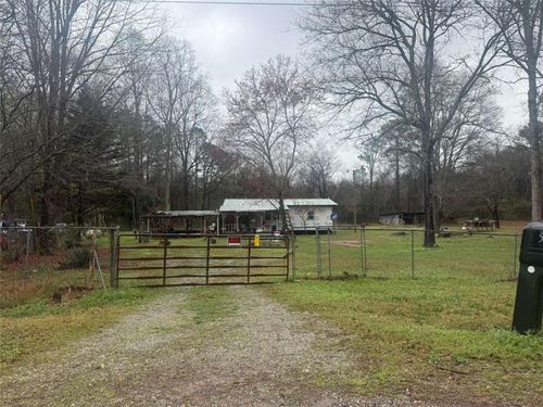 515 Hillside Way, Maysville, GA, 30558-3210 | Card Image
