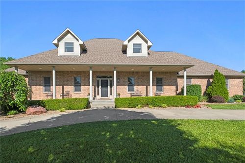 9808 Bur Oak Cir, De Soto, KS, 66018-9030 | Card Image